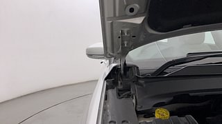 Used 2018 Jeep Compass Limited Plus 1.4 Petrol Petrol Automatic engine ENGINE RIGHT SIDE HINGE & APRON VIEW