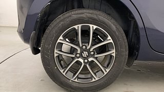 Used 2019 Maruti Suzuki Swift [2017-2020] ZDi Plus AMT Diesel Automatic tyres RIGHT REAR TYRE RIM VIEW