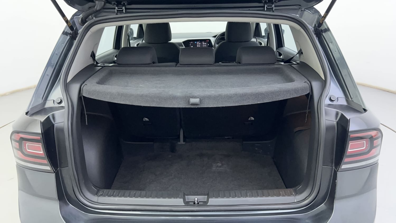 New Volkswagen Taigun interior DICKY INSIDE VIEW