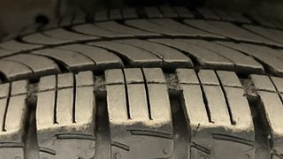 Used 2022 Honda Jazz ZX CVT Petrol Automatic tyres RIGHT FRONT TYRE TREAD VIEW