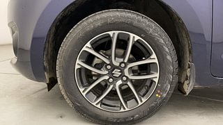 Used 2019 Maruti Suzuki Swift [2017-2020] ZDi Plus AMT Diesel Automatic tyres LEFT FRONT TYRE RIM VIEW