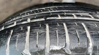 Used 2019 Hyundai Grand i10 Magna 1.2 Kappa VTVT Petrol Manual tyres RIGHT FRONT TYRE TREAD VIEW
