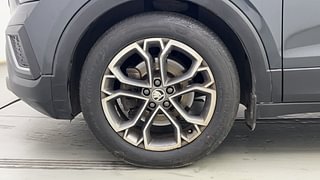 Used 2021 Skoda Kushaq Style 1.5L TSI MT Petrol Manual tyres LEFT FRONT TYRE RIM VIEW
