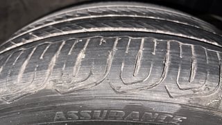 Used 2017 Honda City ZX CVT Petrol Automatic tyres RIGHT FRONT TYRE TREAD VIEW