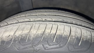 Used 2022 Honda Amaze 1.2 VX CVT i-VTEC Petrol Automatic tyres RIGHT REAR TYRE TREAD VIEW