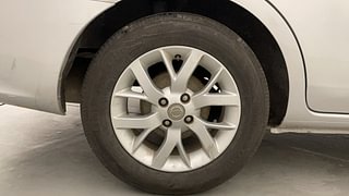 Used 2017 Nissan Sunny [2014-2020] XV Diesel Diesel Manual tyres RIGHT REAR TYRE RIM VIEW