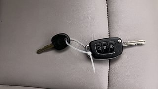 Used 2015 Hyundai Elite i20 Magna 1.2 Petrol Manual extra CAR KEY VIEW