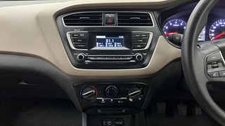 Used 2018 Hyundai Elite i20 Sportz 1.2 Petrol Manual interior MUSIC SYSTEM & AC CONTROL VIEW