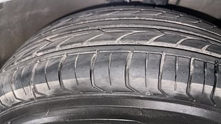 Used 2015 Hyundai Elite i20 Magna 1.2 Petrol Manual tyres RIGHT FRONT TYRE TREAD VIEW