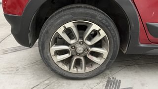 Used 2017 Hyundai i20 Active [2015-2020] 1.2 SX Petrol Manual tyres RIGHT REAR TYRE RIM VIEW