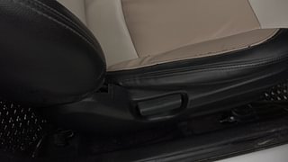 Used 2015 Hyundai Elite i20 Magna 1.2 Petrol Manual top_features Driver height adjustable seat