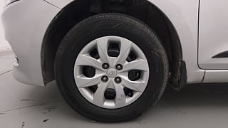 Used 2015 Hyundai Elite i20 Magna 1.2 Petrol Manual tyres LEFT FRONT TYRE RIM VIEW