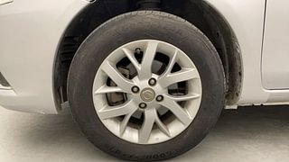 Used 2017 Nissan Sunny [2014-2020] XV Diesel Diesel Manual tyres LEFT FRONT TYRE RIM VIEW