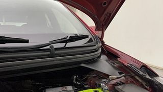 Used 2017 Hyundai i20 Active [2015-2020] 1.2 SX Petrol Manual engine ENGINE LEFT SIDE HINGE & APRON VIEW