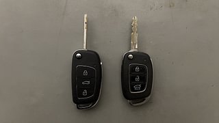 Used 2018 Hyundai Elite i20 Sportz 1.2 Petrol Manual extra CAR KEY VIEW