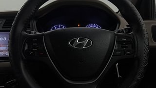 Used 2015 Hyundai Elite i20 Magna 1.2 Petrol Manual top_features Steering mounted controls