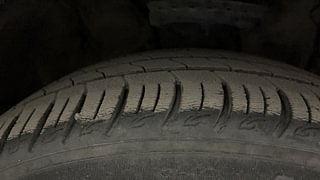 Used 2017 Hyundai i20 Active [2015-2020] 1.2 SX Petrol Manual tyres RIGHT FRONT TYRE TREAD VIEW