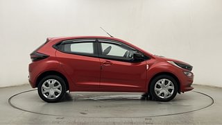 Used 2023 Tata Altroz XT 1.2 Petrol Manual exterior RIGHT SIDE VIEW