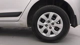 Used 2015 Hyundai Elite i20 Magna 1.2 Petrol Manual tyres LEFT REAR TYRE RIM VIEW