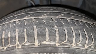 Used 2018 Hyundai Elite i20 Sportz 1.2 Petrol Manual tyres RIGHT FRONT TYRE TREAD VIEW