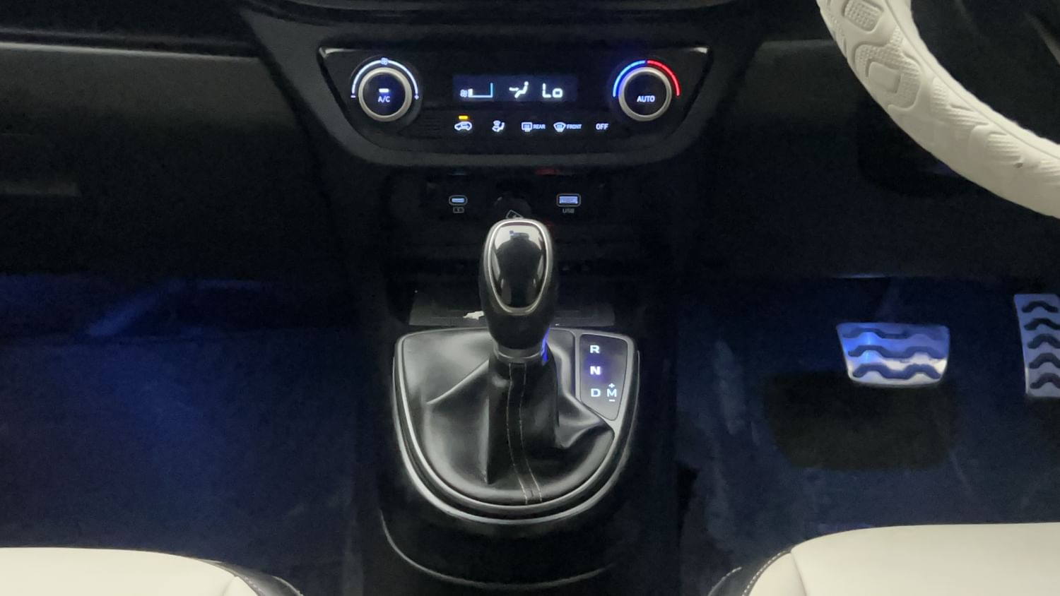 New Hyundai Exter interior GEAR  KNOB VIEW