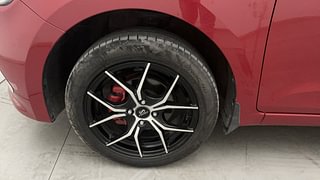 Used 2017 Hyundai Elite i20 Asta 1.2 Petrol Manual tyres LEFT FRONT TYRE RIM VIEW