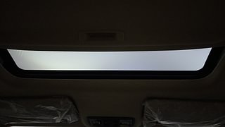 Used 2017 Honda City ZX Diesel Diesel Manual top_features Sunroof