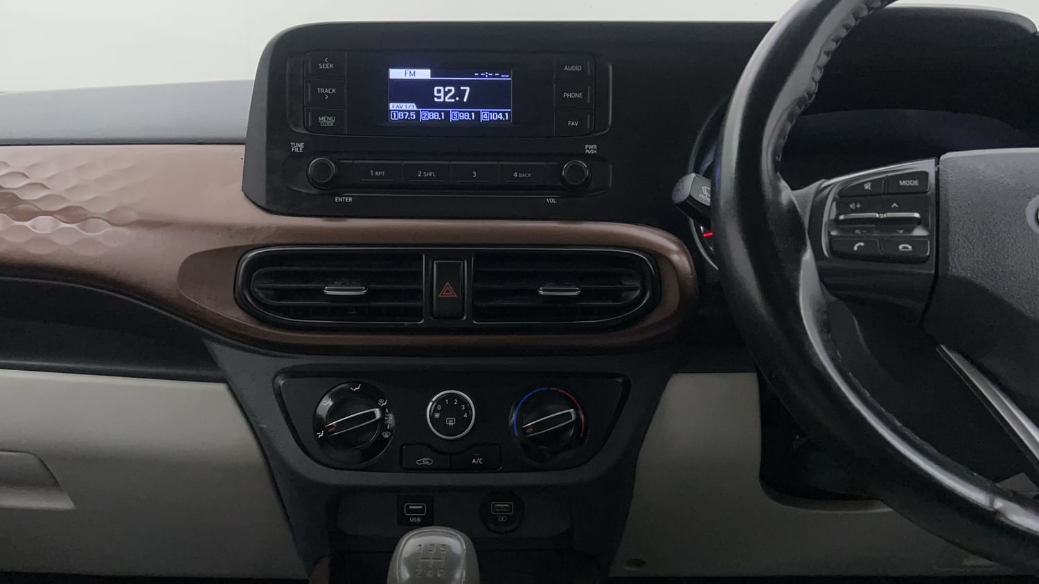 New Hyundai Aura interior MUSIC SYSTEM & AC CONTROL VIEW
