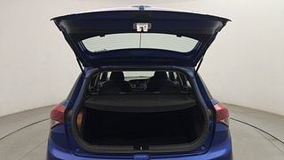 Used 2015 Hyundai Elite i20 Sportz 1.4 CRDI Diesel Manual interior DICKY DOOR OPEN VIEW