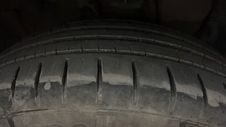 Used 2017 Hyundai Elite i20 Asta 1.2 Petrol Manual tyres RIGHT FRONT TYRE TREAD VIEW