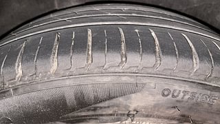 Used 2017 Honda City ZX Diesel Diesel Manual tyres RIGHT REAR TYRE TREAD VIEW