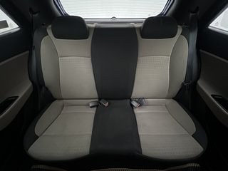 Used 2015 Hyundai Elite i20 Sportz 1.4 CRDI Diesel Manual interior REAR SEAT CONDITION VIEW
