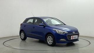 Used 2015 Hyundai Elite i20 Sportz 1.4 CRDI Diesel Manual exterior RIGHT FRONT CORNER VIEW