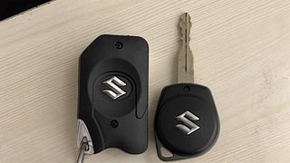 Used 2012 Maruti Suzuki Swift [2011-2017] VXi Petrol Manual extra CAR KEY VIEW
