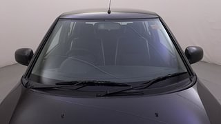 Used 2011 Maruti Suzuki Swift [2007-2011] VXi Petrol Manual exterior FRONT WINDSHIELD VIEW