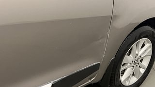 Used 2017 Toyota Innova Crysta 2.8 GX AT 7 STR Diesel Automatic dents MINOR SCRATCH