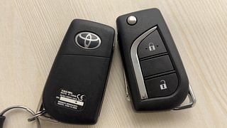 Used 2017 Toyota Innova Crysta 2.8 GX AT 7 STR Diesel Automatic extra CAR KEY VIEW
