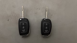 Used 2014 Hyundai Xcent S (O) Petrol Petrol Manual extra CAR KEY VIEW