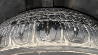 Used 2021 Jeep Compass Longitude (O) 1.4 Petrol AT Petrol Automatic tyres RIGHT REAR TYRE TREAD VIEW