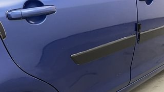 Used 2012 Maruti Suzuki Swift [2011-2017] VXi Petrol Manual dents MINOR SCRATCH