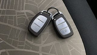 Used 2015 Hyundai Grand i10 Asta AT 1.2 Kappa VTVT Petrol Automatic extra CAR KEY VIEW