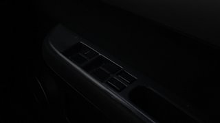 Used 2011 Maruti Suzuki Swift [2007-2011] VXi Petrol Manual top_features Central locking