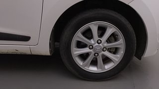 Used 2015 Hyundai Grand i10 Asta AT 1.2 Kappa VTVT Petrol Automatic tyres RIGHT FRONT TYRE RIM VIEW