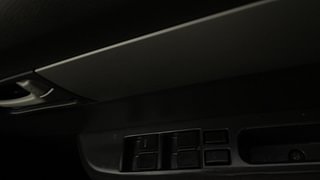Used 2011 Maruti Suzuki Swift [2007-2011] VXi Petrol Manual top_features Power windows