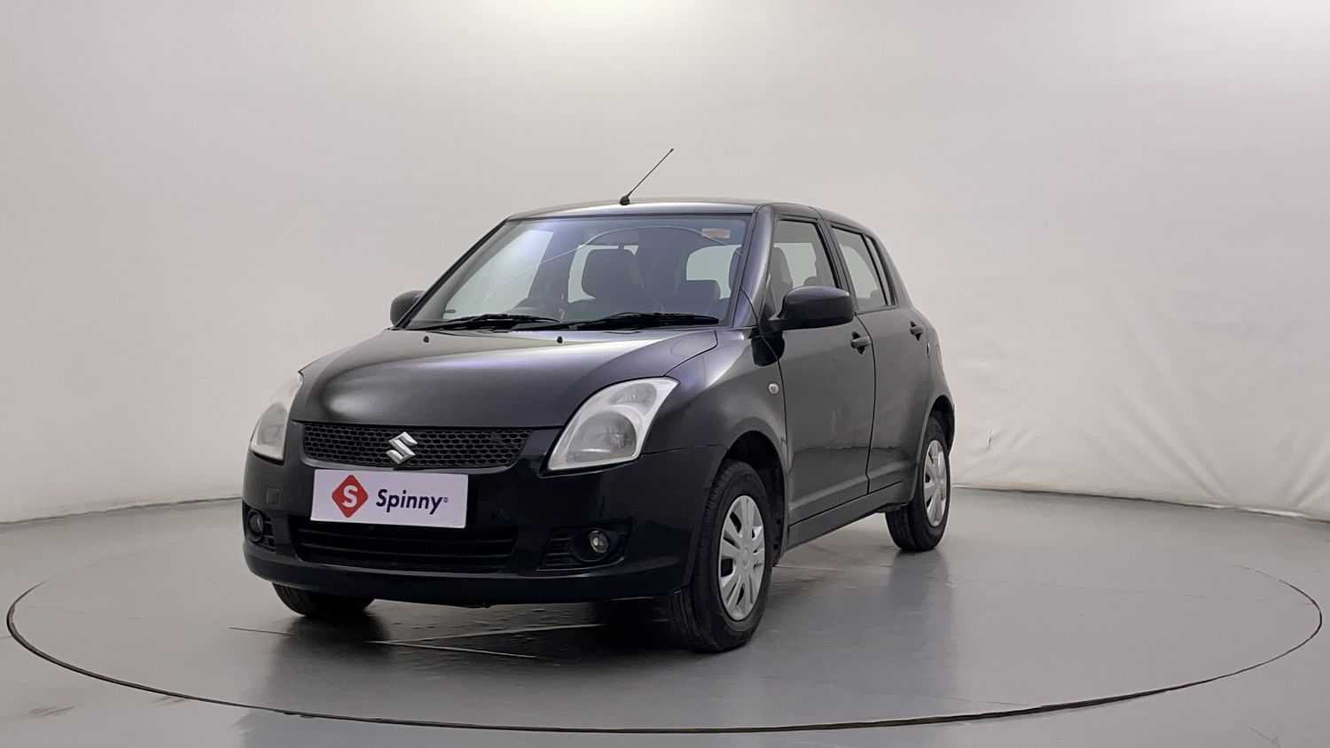 LEFT FRONT CORNER VIEW