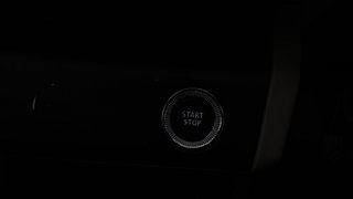 Used 2021 Renault Triber RXZ AMT Petrol Automatic top_features Keyless start
