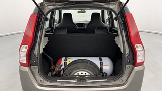 Used 2021 Maruti Suzuki Wagon R 1.0 [2019-2022] LXI CNG Petrol+cng Manual interior DICKY INSIDE VIEW