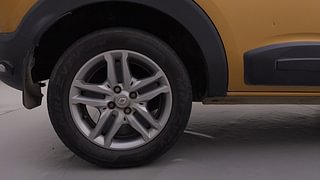 Used 2021 Renault Triber RXZ AMT Petrol Automatic tyres RIGHT REAR TYRE RIM VIEW