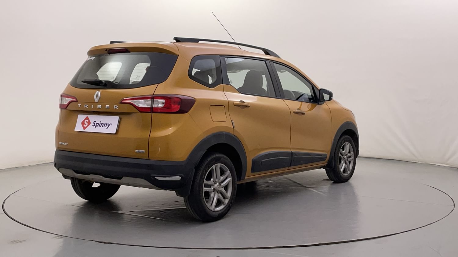 New Renault Triber exterior RIGHT REAR CORNER VIEW