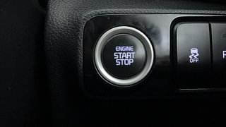 Used 2021 Kia Sonet GTX Plus 1.0 iMT Petrol Manual top_features Keyless start